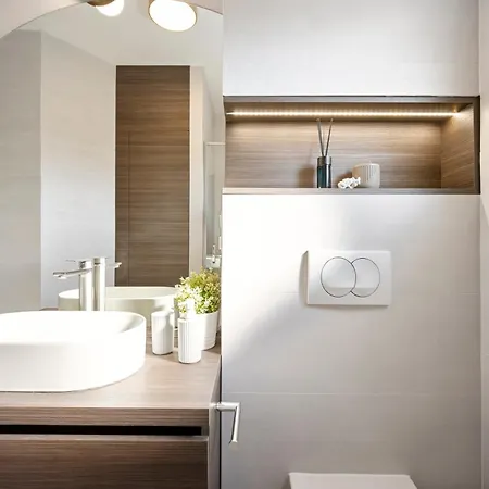 Aquarius - Beachside With Heated Pool Apartament