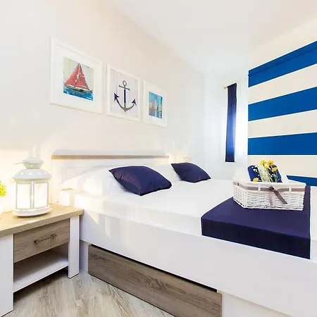 Aquarius - Beachside With Heated Pool Apartament *